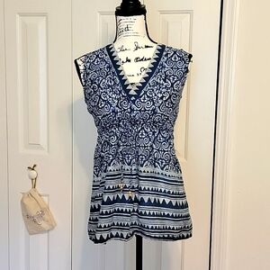 Gap V-neck Batik sleeveless blouse, Sz Sm